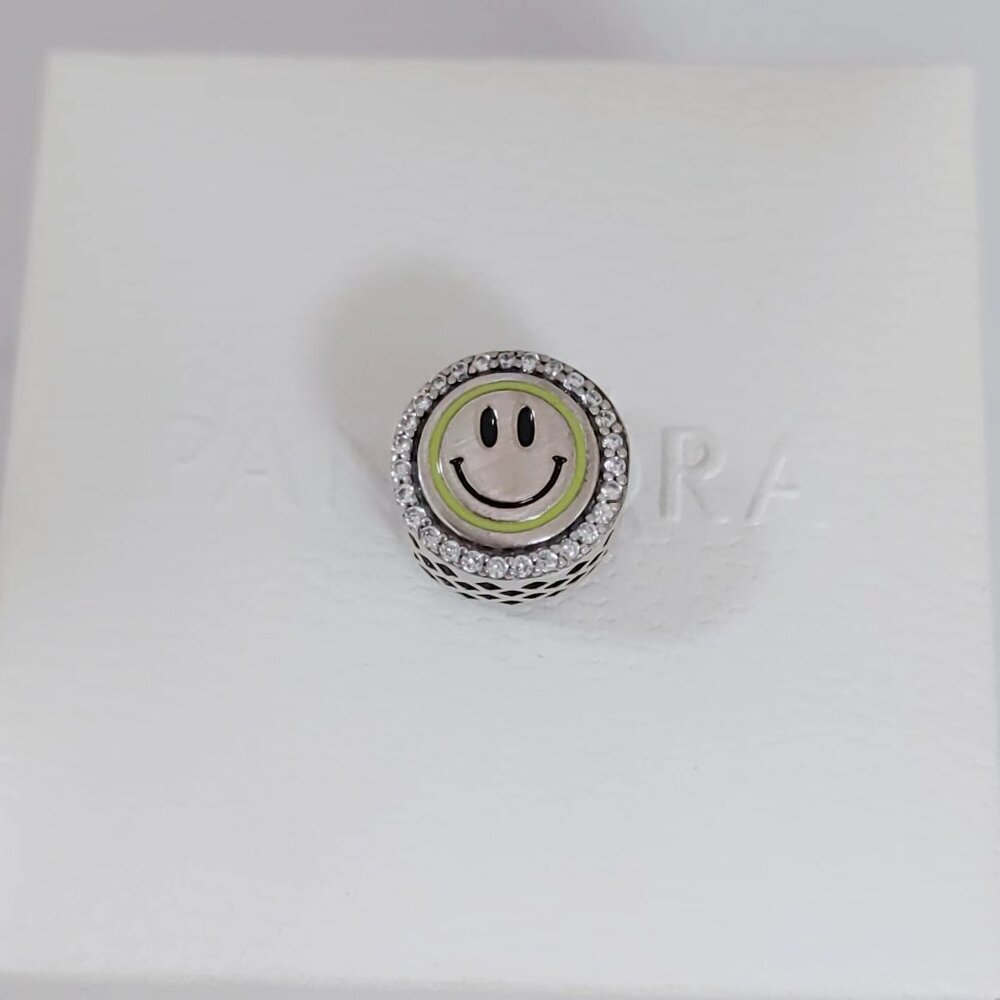 Pandora Smile Bead Charm Speechless Resignedly “ He He ” Pendant S925 Silver - Picture 4 of 5